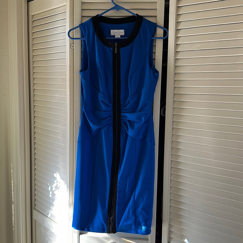 Beautiful Jessica Simpson zip dress